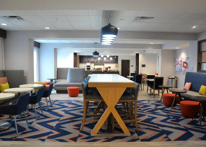 Hampton Inn Cabot
